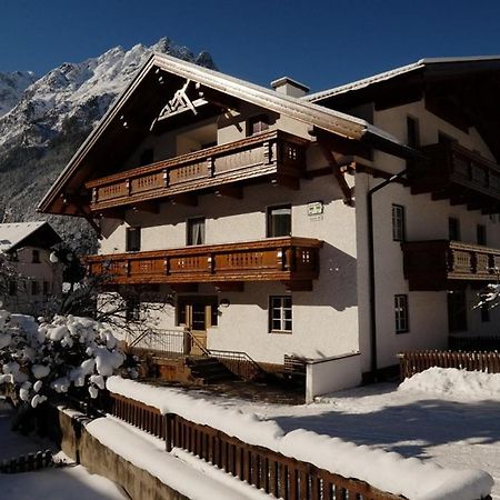 Gaestehaus Schoepf Elsa Längenfeld Exterior foto