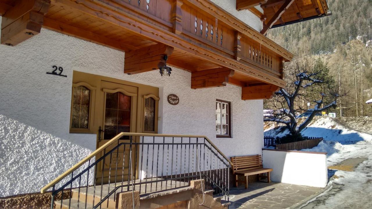 Gaestehaus Schoepf Elsa Längenfeld Exterior foto